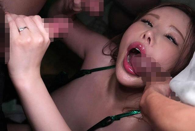 【公衆便所女】Mcup爆乳変態が自慰堕ち…中出し絶頂の公衆性処理便所に成り下がる！