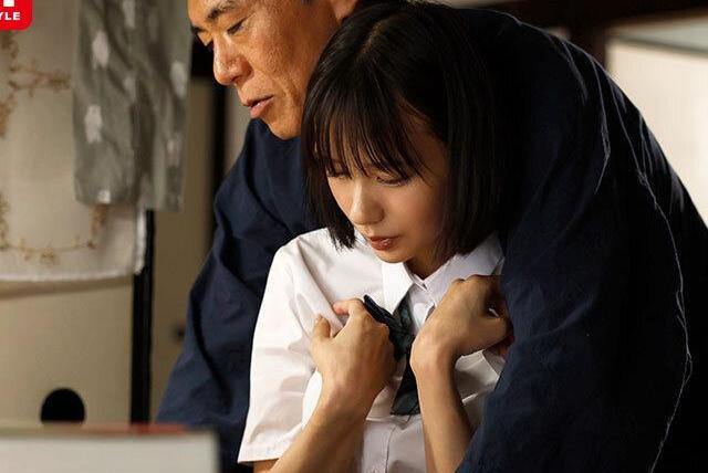 【媚薬義父】再婚お義父さんに食事中クスリ盛られ…大嫌いチンポ求めまくる中出しキメセク依存少女！